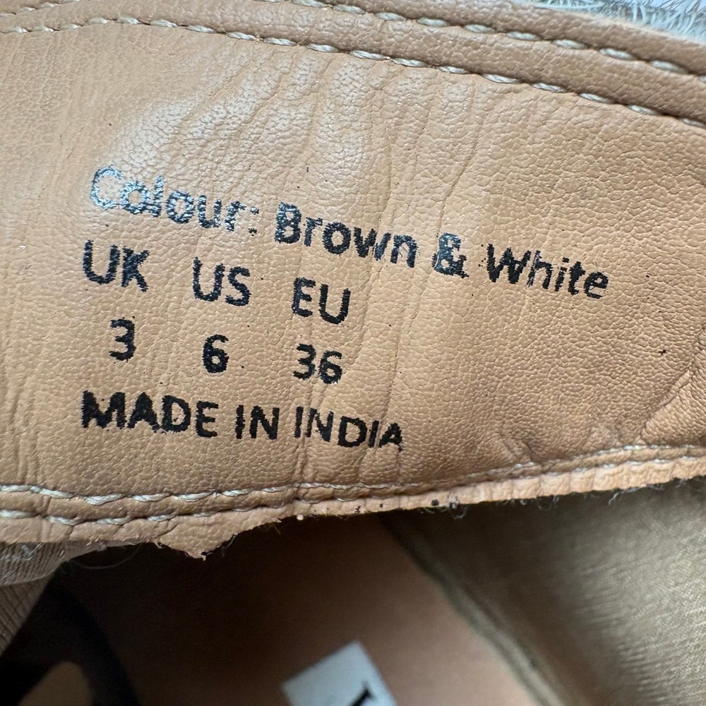 Myra Brown White Hair on‎ Hide Cowhide Ankle Boots US 6 Western Boho Brindle - Picture 6 of 7